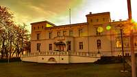 Das ZMSBw in der Villa Ingenheim ist eine öffentlich zugängliche Forschungseinrichtung der Bundeswehr in Potsdam.