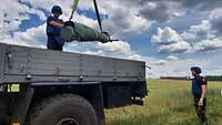 Disposal_of_Buk-M1_rocket_in_Ukraine,_18_June_2022_(3)