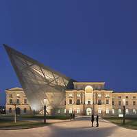 Looking at the front of the Museum of Military History.