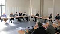 Die Teilnehmenden im Tagungsraum