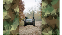 Panzerspähwagen Fennek auf einem Feldweg.